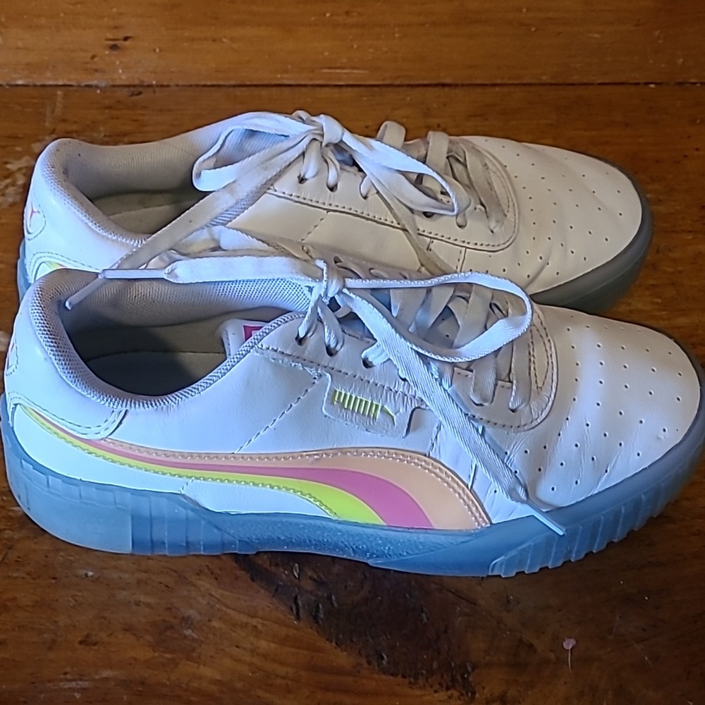 White leather Puma sneakers, women's size 8.5 women's